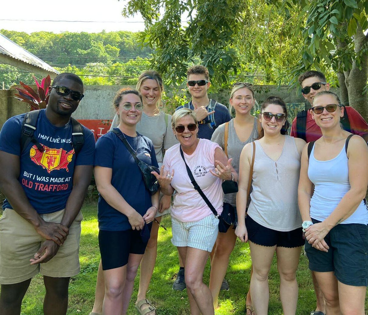 Faculty-Led Volunteer Abroad Groups